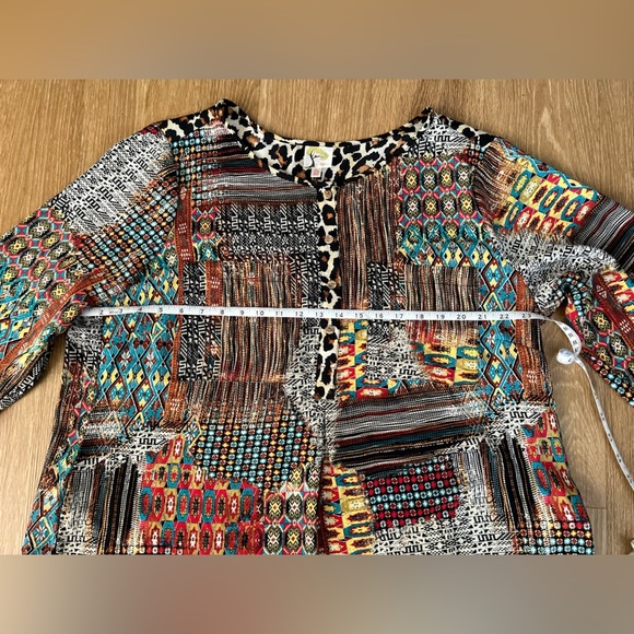 Fig and Flower Vibrant Patchwork Blouse, size 2X - Picture 4 of 9